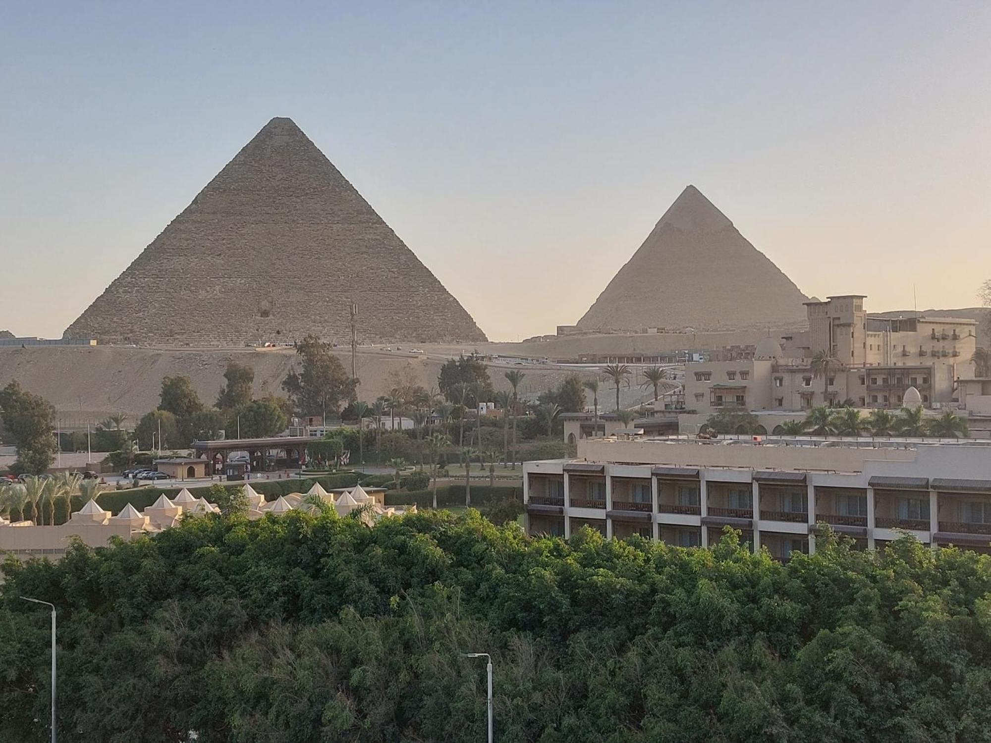 Doudou Pyramids View Hotel Kafret el-Gabal Dış mekan fotoğraf