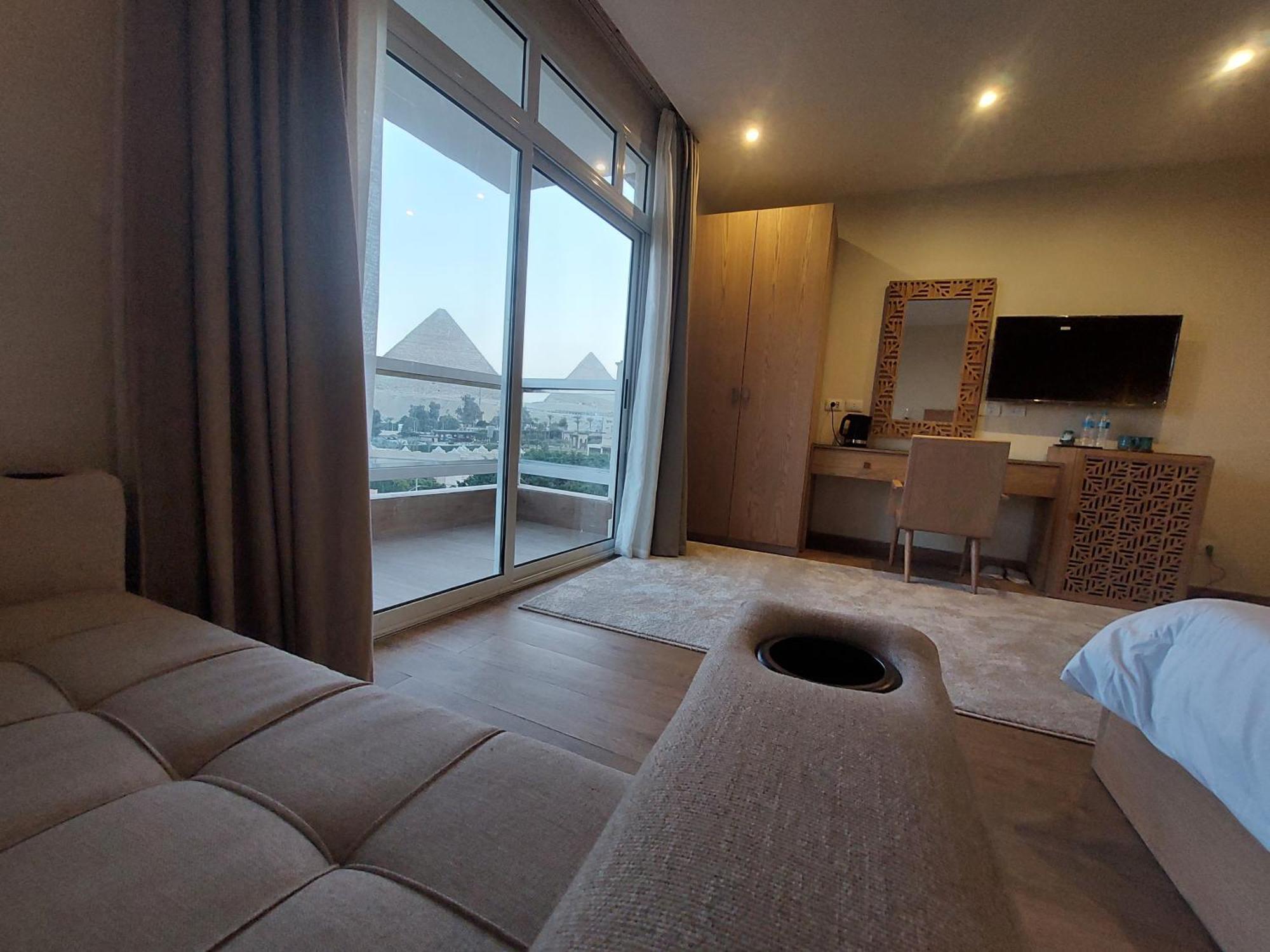 Doudou Pyramids View Hotel Kafret el-Gabal Dış mekan fotoğraf