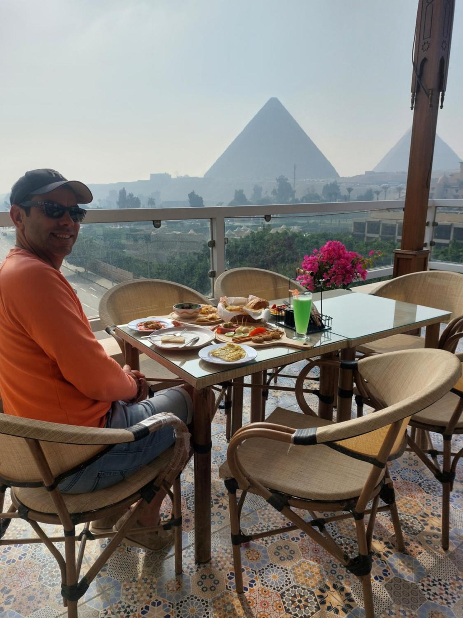 Doudou Pyramids View Hotel Kafret el-Gabal Dış mekan fotoğraf