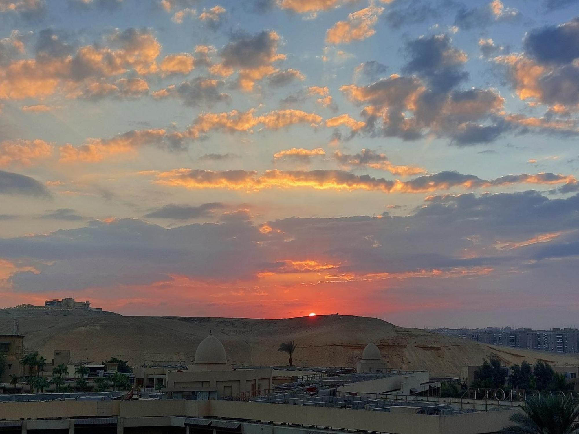 Doudou Pyramids View Hotel Kafret el-Gabal Dış mekan fotoğraf