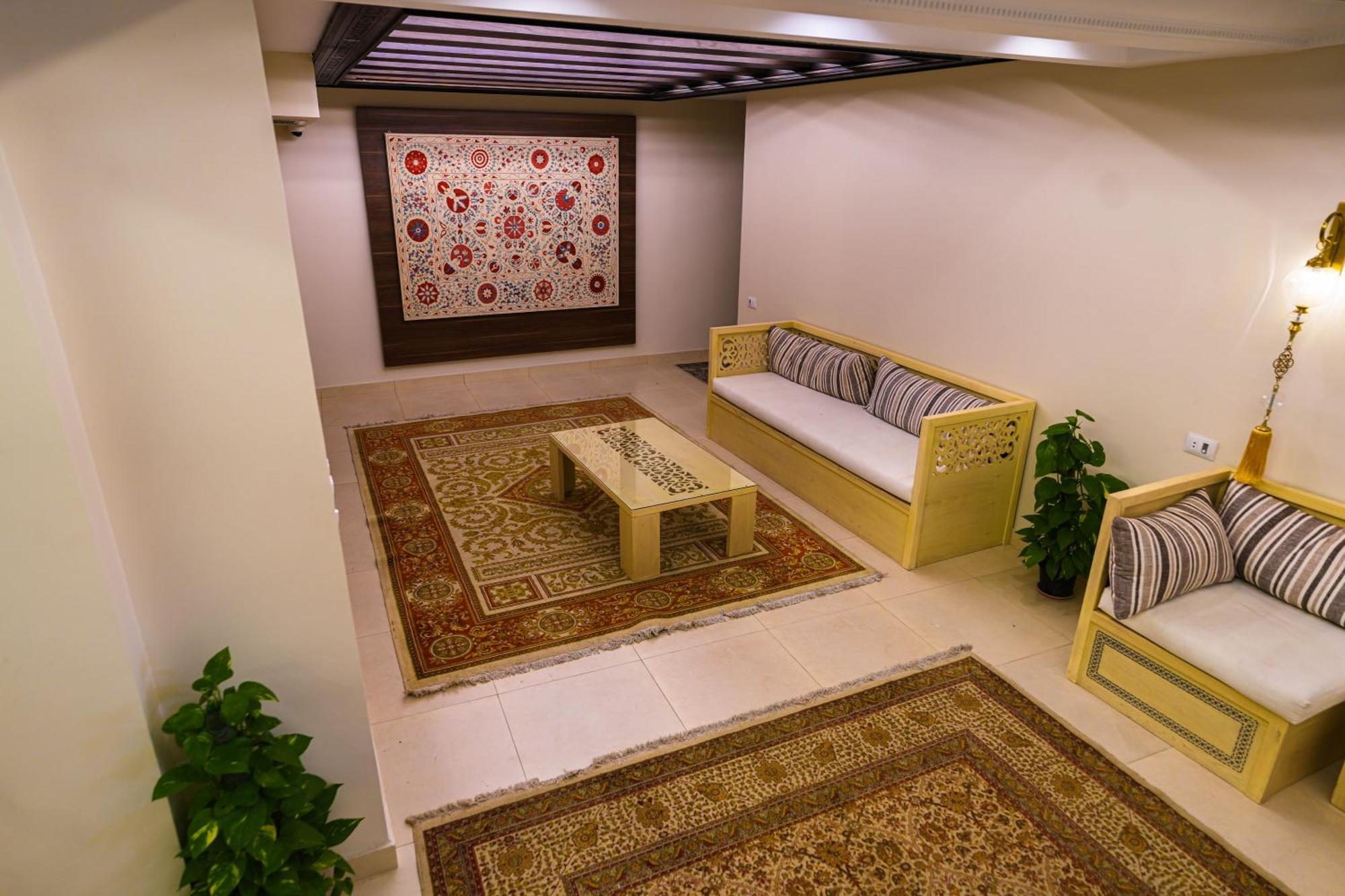 Doudou Pyramids View Hotel Kafret el-Gabal Dış mekan fotoğraf