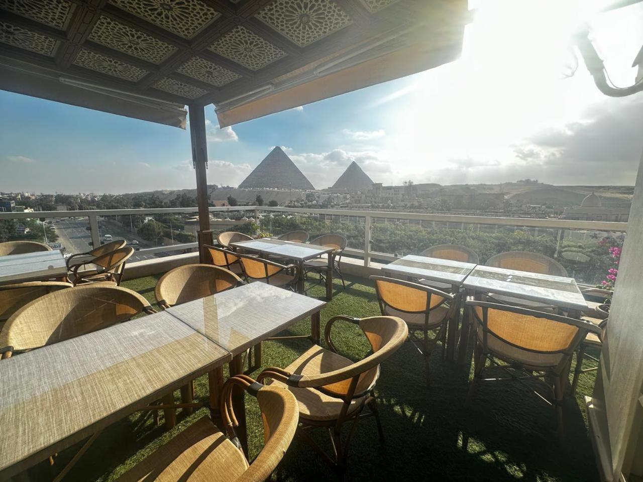 Doudou Pyramids View Hotel Kafret el-Gabal Dış mekan fotoğraf