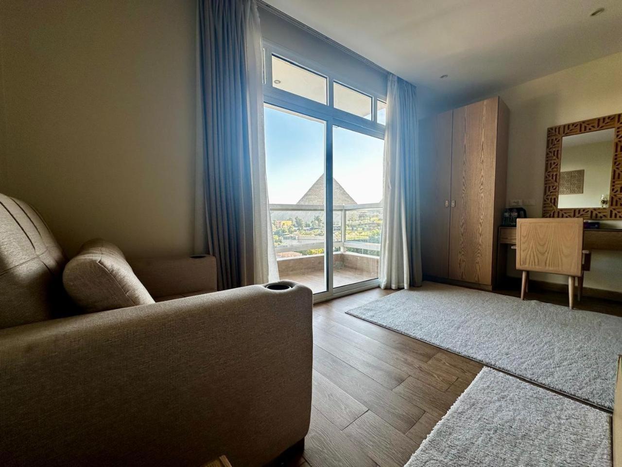Doudou Pyramids View Hotel Kafret el-Gabal Dış mekan fotoğraf