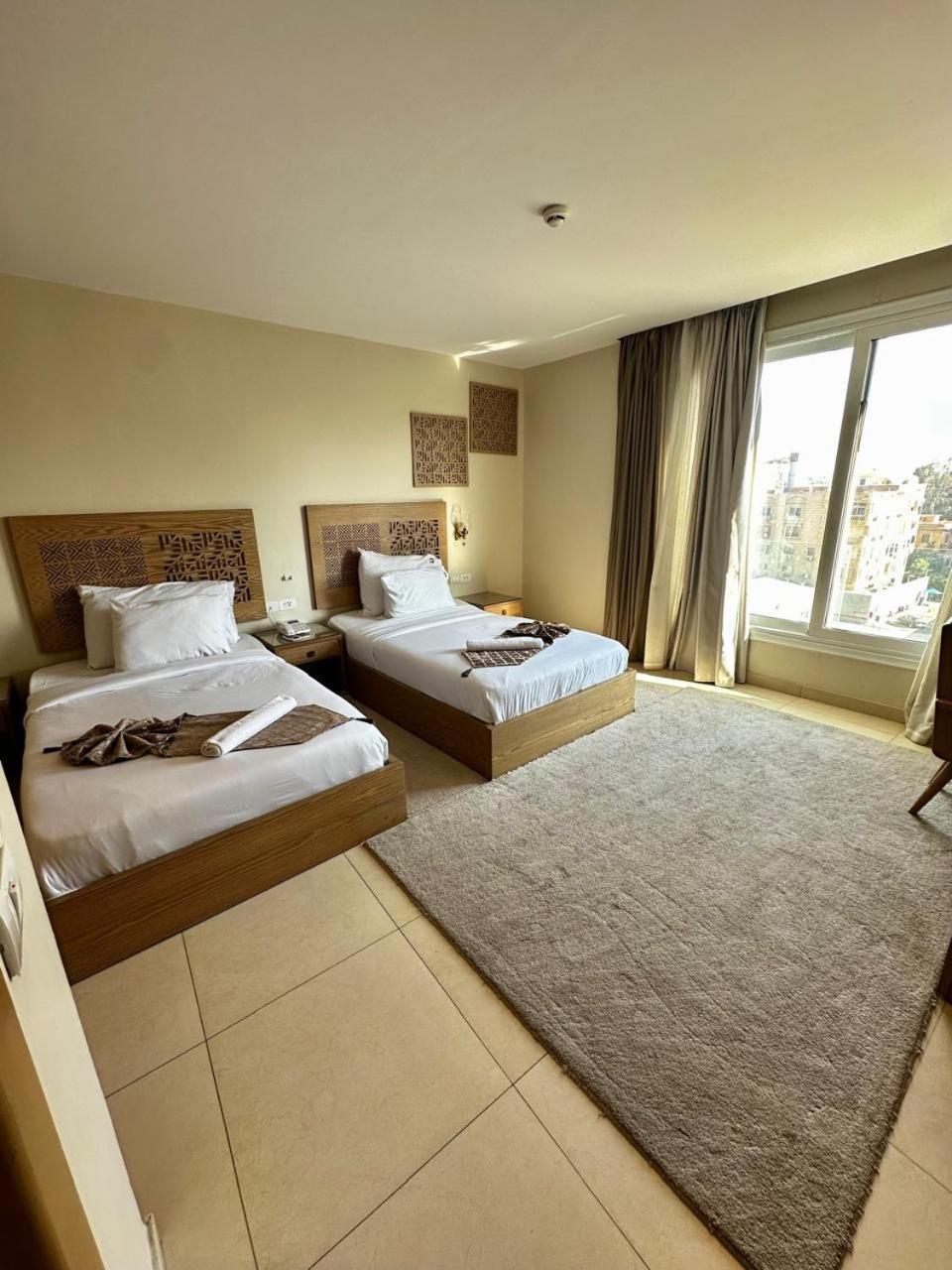 Doudou Pyramids View Hotel Kafret el-Gabal Dış mekan fotoğraf