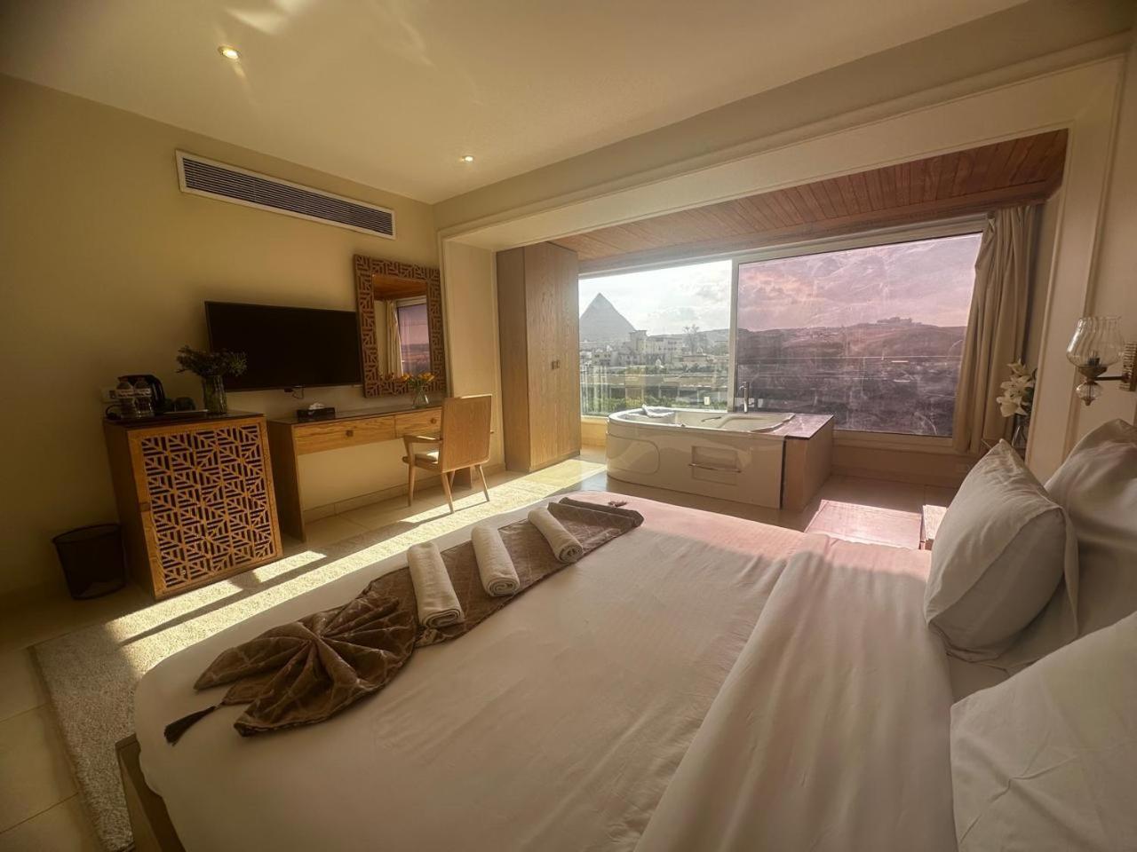 Doudou Pyramids View Hotel Kafret el-Gabal Dış mekan fotoğraf
