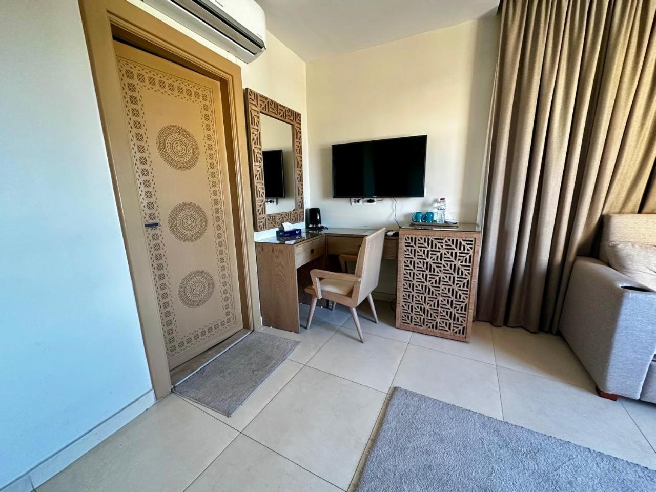 Doudou Pyramids View Hotel Kafret el-Gabal Dış mekan fotoğraf