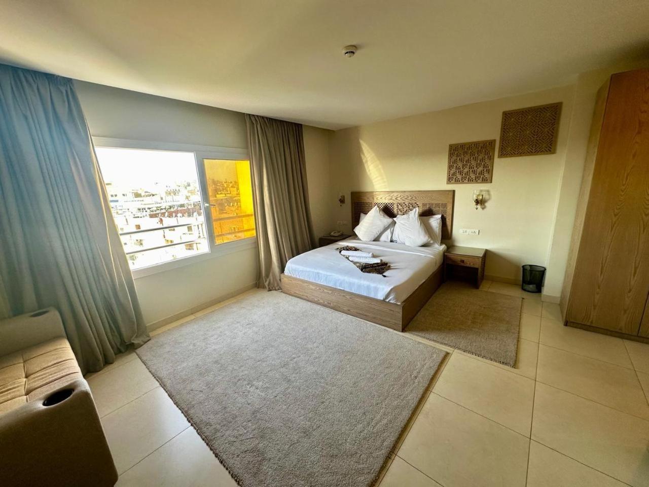 Doudou Pyramids View Hotel Kafret el-Gabal Dış mekan fotoğraf